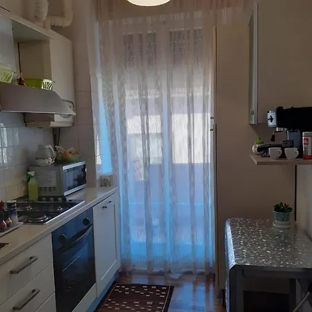 Casa Nara Δωμάτια σε οικογενειακή κατοικία Ρίμινι